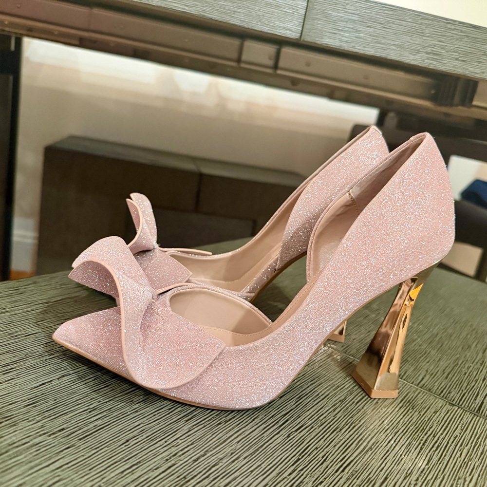 Betsey Johnson Glitter Heels with Bow - Champagne Blush 🥂 - Picture 3 of 11